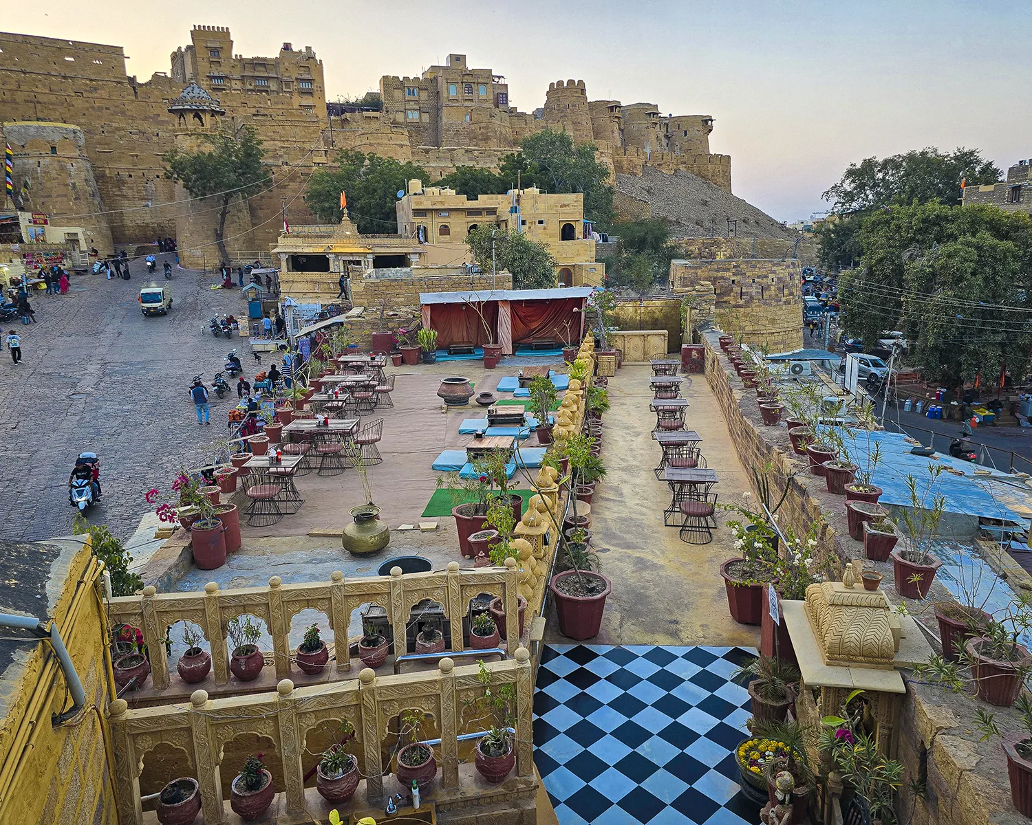 jaisal-italy-outside-view-jaisalmer.jpg